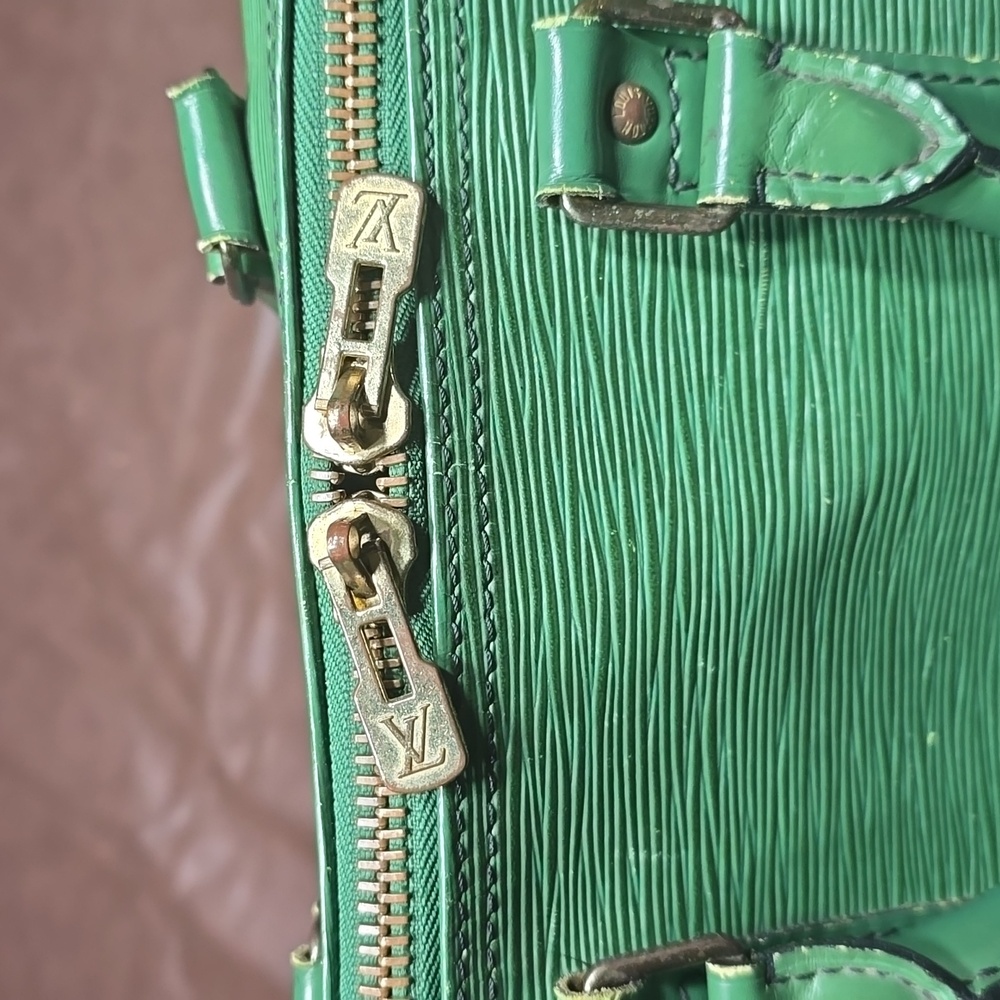 Louis vuitton epi duffle bag - Picture 4 of 12